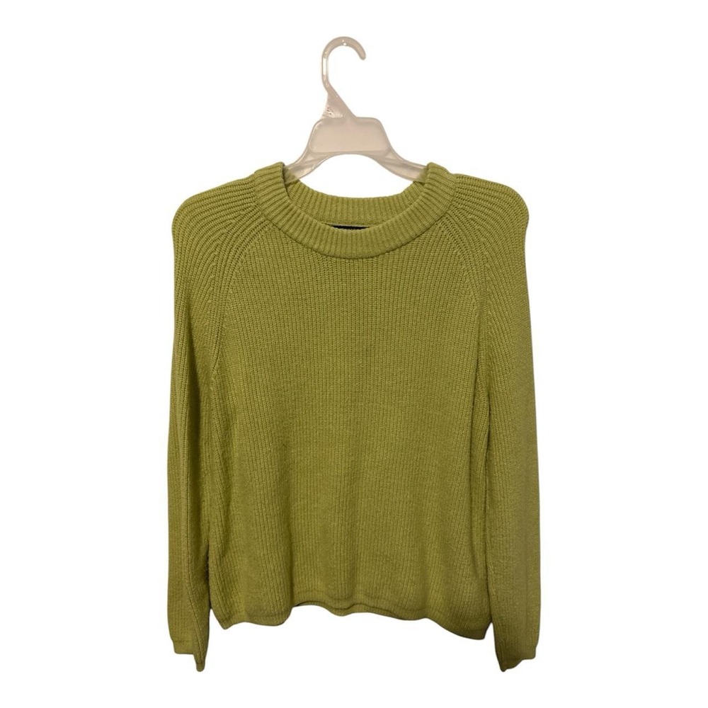 Tahari green ribbed knit sweater